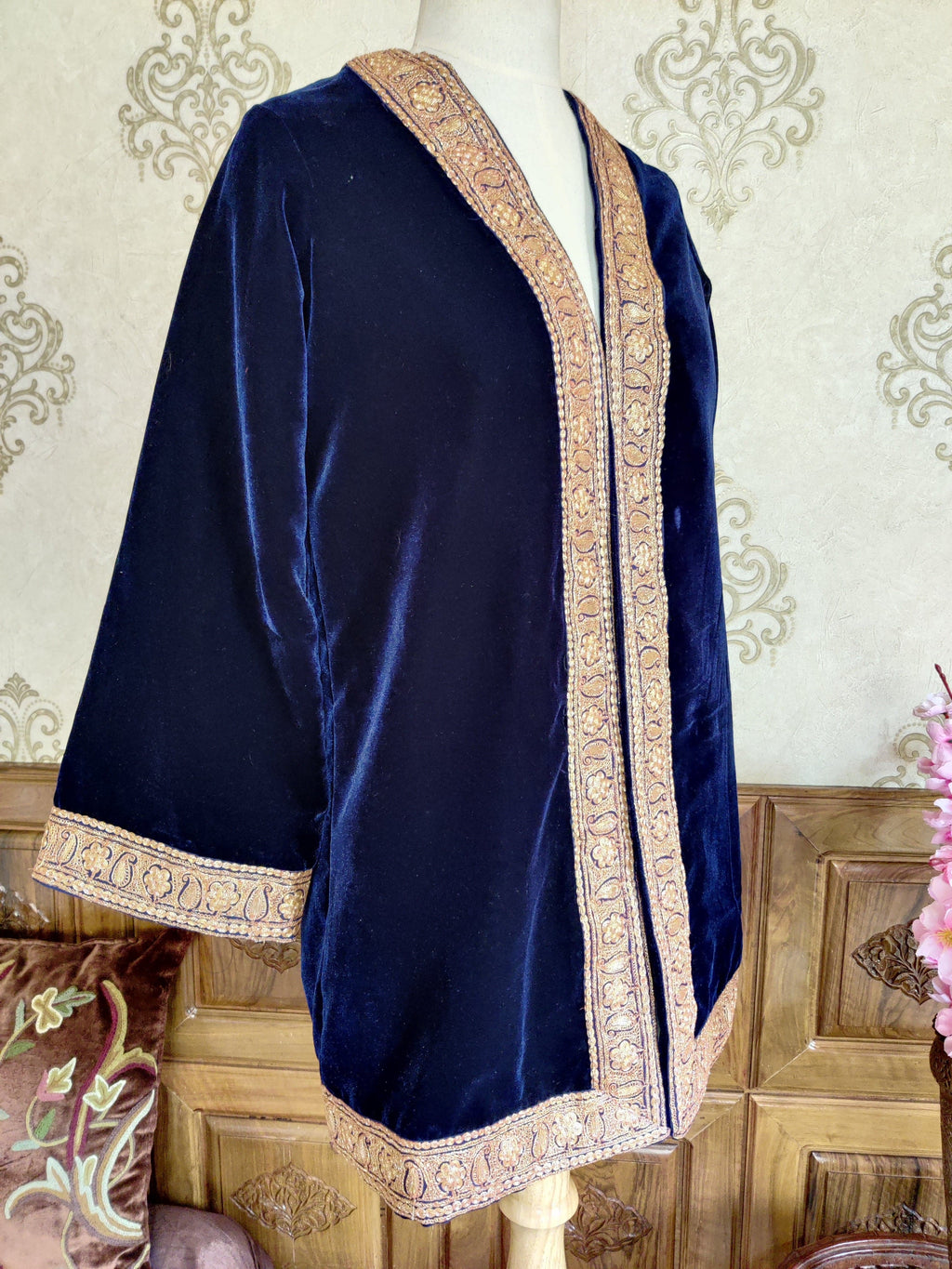 Blue Kashmiri Velvet Kimono Robe with Tilla Embroidery – 89cm
