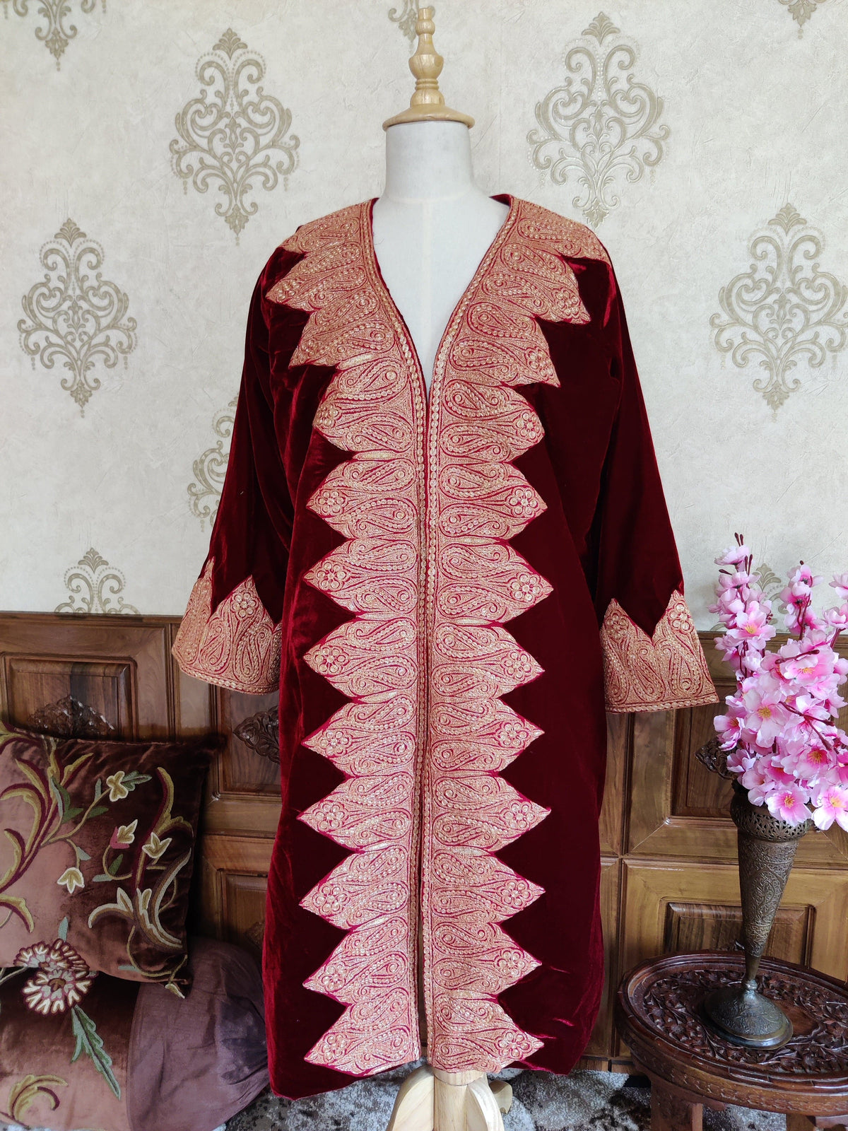 Kashmiri Robe With tilla Embroidery , Luxurious Velvet Kimono Robe With Tilla Work